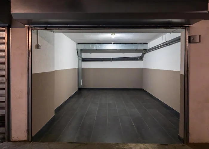 شقة Luxury Silvery In Center With Jacuzzi, Sauna And Parking سبليت