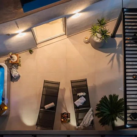Luxury Silvery In Center With Jacuzzi, Sauna And Parking * سبليت