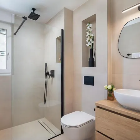 شقة Luxury Silvery In Center With Jacuzzi, Sauna And Parking *
