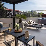 Apartamento Luxury Silvery In Center With Jacuzzi, Sauna And Parking *